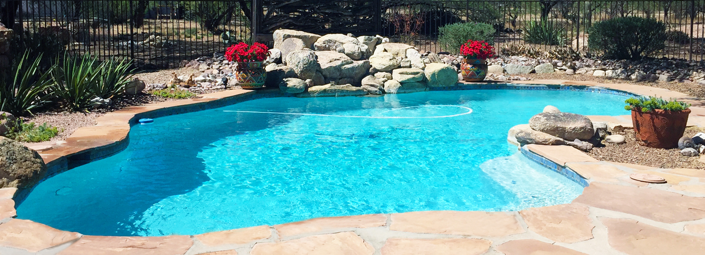 Clean pool in tubac